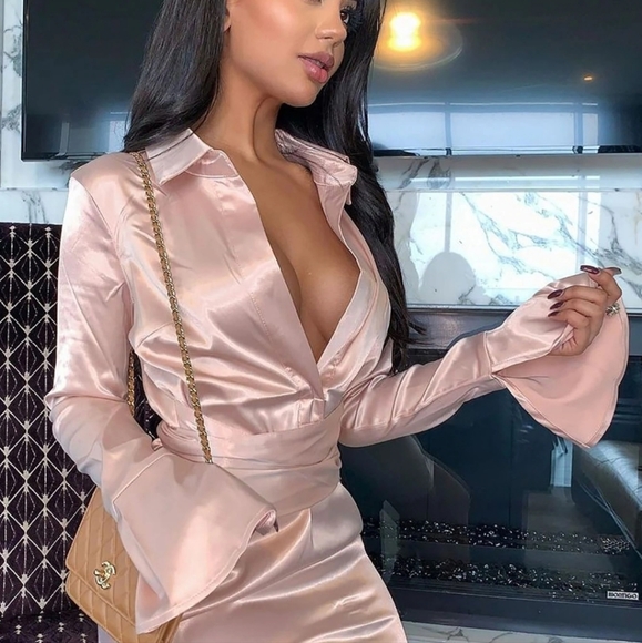 Satin dress - Picture 3 of 6